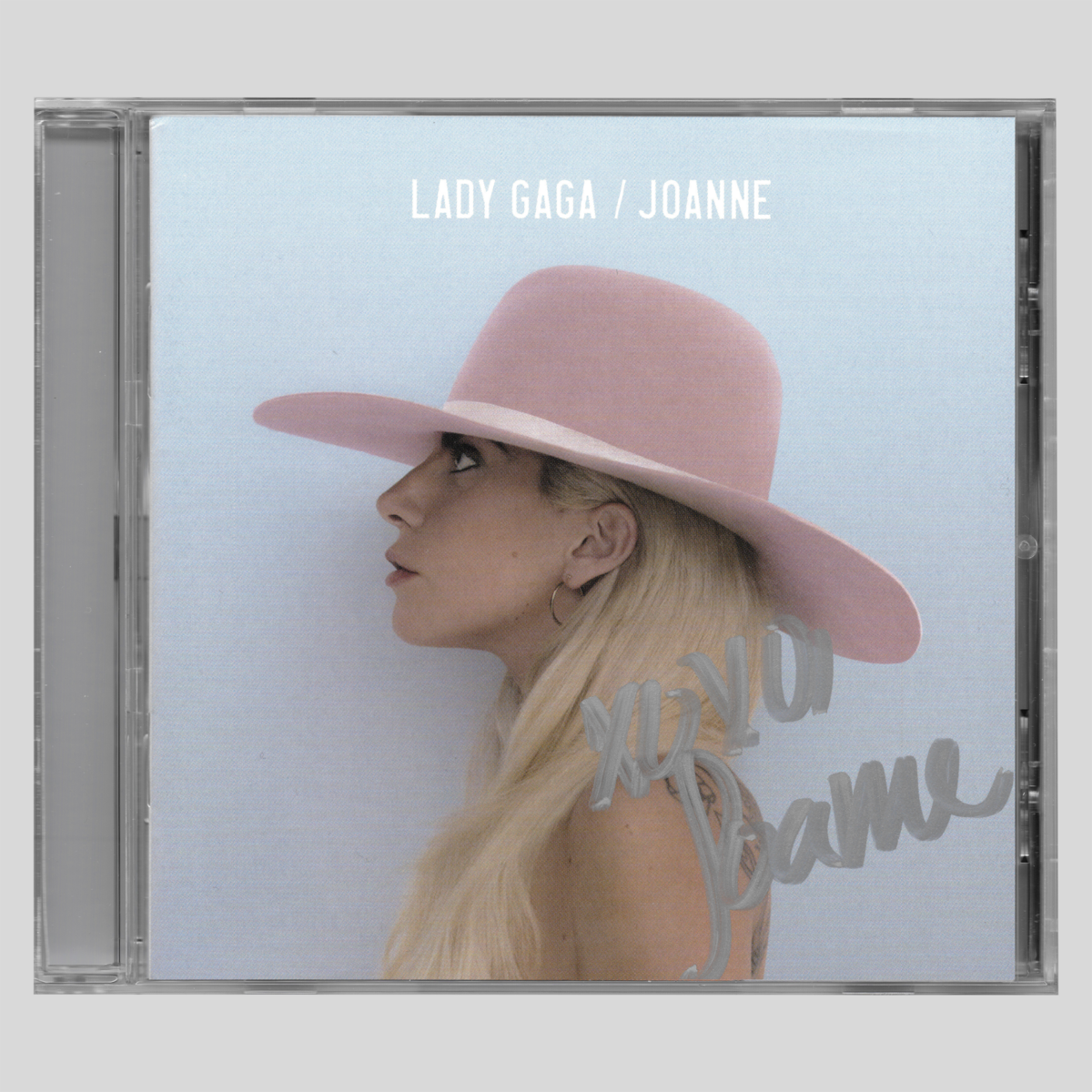 Joanne (Autographed Booklet)