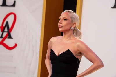 gagaimages_0066.jpg