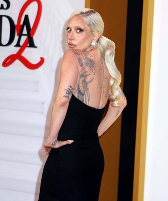 gagaimages_0115.jpg
