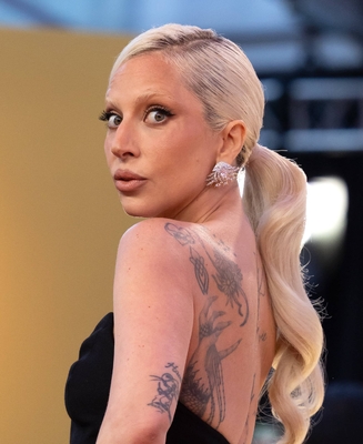 gagaimages_0186.jpg