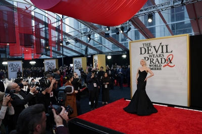 gagaimages_0241.jpg