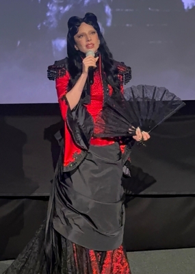 gagaimages_0036.jpg