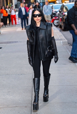 gagaimages_0010.jpg