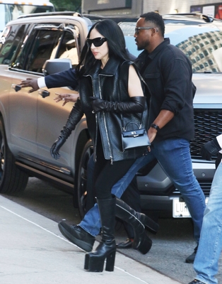 gagaimages_0022.jpg