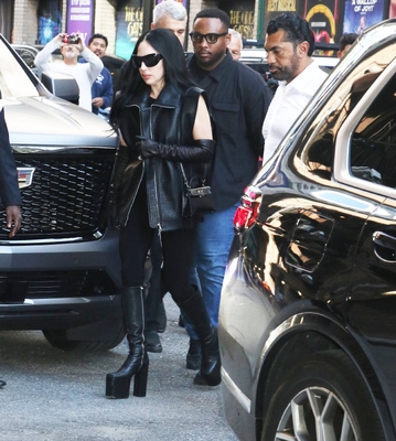 gagaimages_0025.jpg