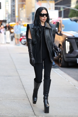 gagaimages_0052.jpg