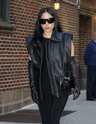 gagaimages_0068.jpg