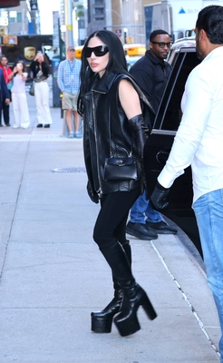 gagaimages_0077.jpg