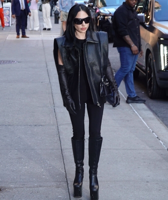 gagaimages_0084.jpg
