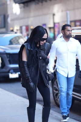 gagaimages_0100.jpg