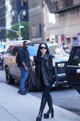 gagaimages_0104.jpg