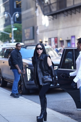 gagaimages_0115.jpg