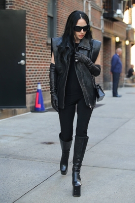 gagaimages_0123.jpg
