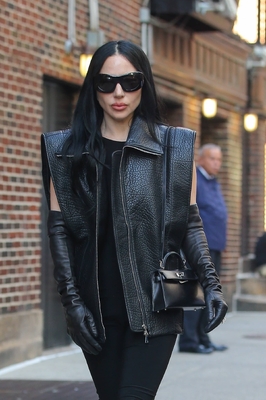 gagaimages_0134.jpg