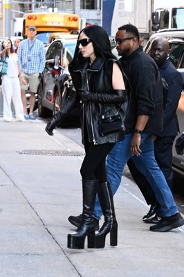 gagaimages_0150.jpg