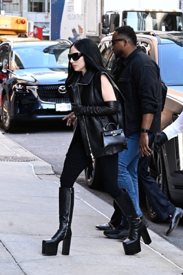 gagaimages_0151.jpg