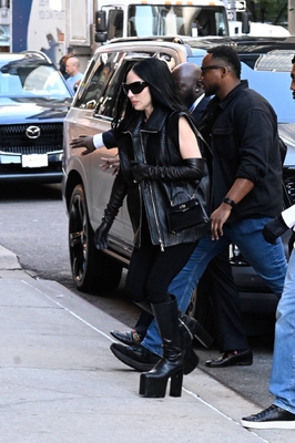 gagaimages_0154.jpg