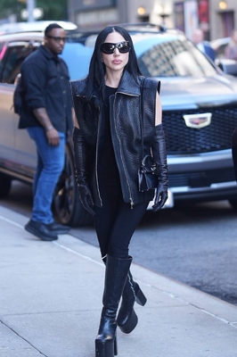 gagaimages_0168.jpg