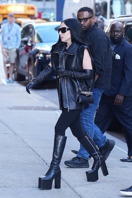 gagaimages_0170.jpg
