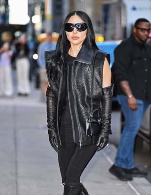 gagaimages_0324.jpg