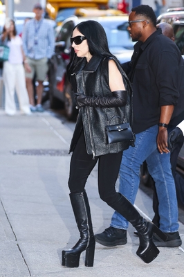 gagaimages_0345.jpg