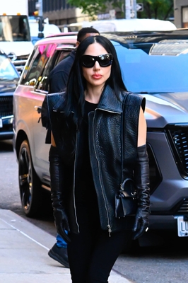 gagaimages_0350.jpg