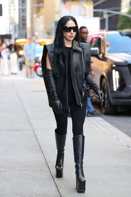 gagaimages_0376.jpg