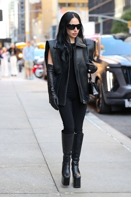 gagaimages_0381.jpg