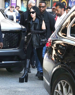 gagaimages_0405.jpg