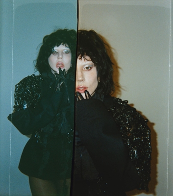 gagaimages_0009.jpg