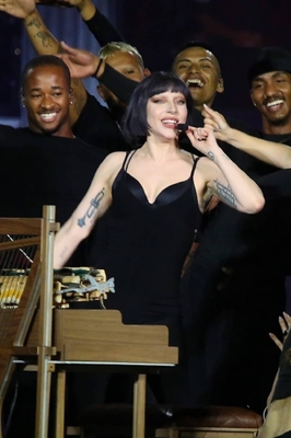 gagaimaes_0008.jpg