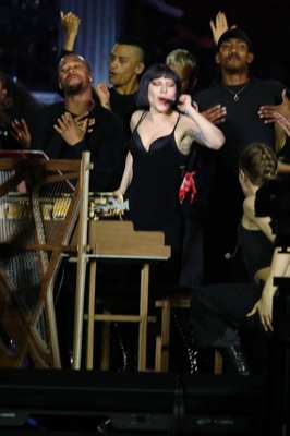 gagaimaes_0038.jpg