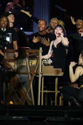 gagaimaes_0041.jpg