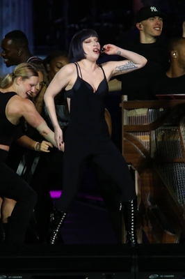gagaimaes_0049.jpg