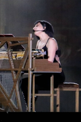 gagaimaes_0101.jpg