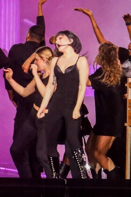 gagaimaes_0120.jpg