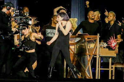 gagaimaes_0133.jpg