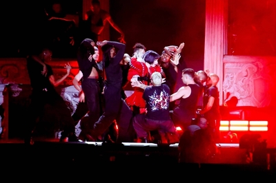 gagaimaes_0150.jpg