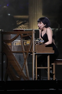 gagaimaes_0288.jpg