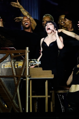 gagaimaes_0313.jpg